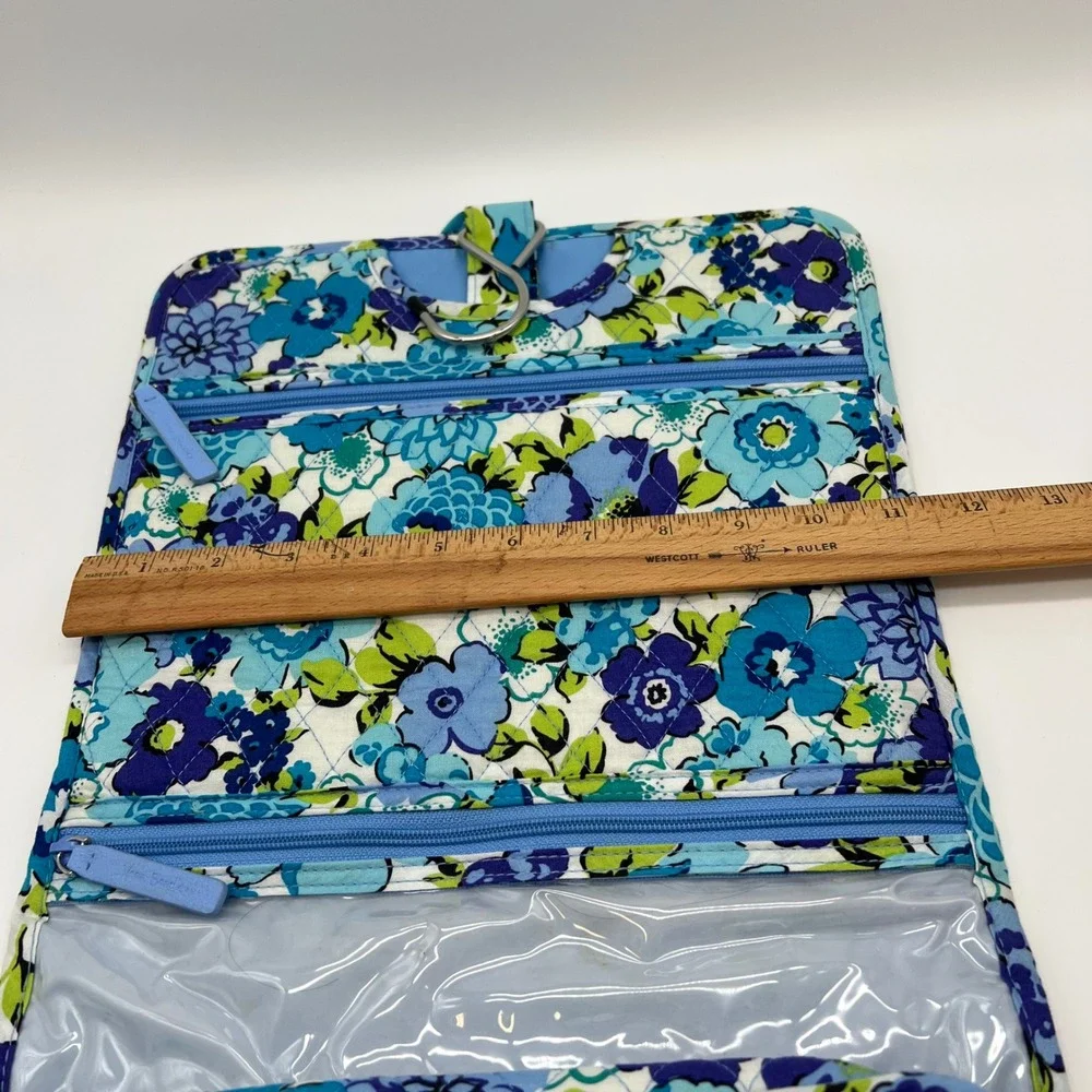 Vera Bradley Hanging Travel Organizer Blueberry Blooms Quilted Toiletry Bag